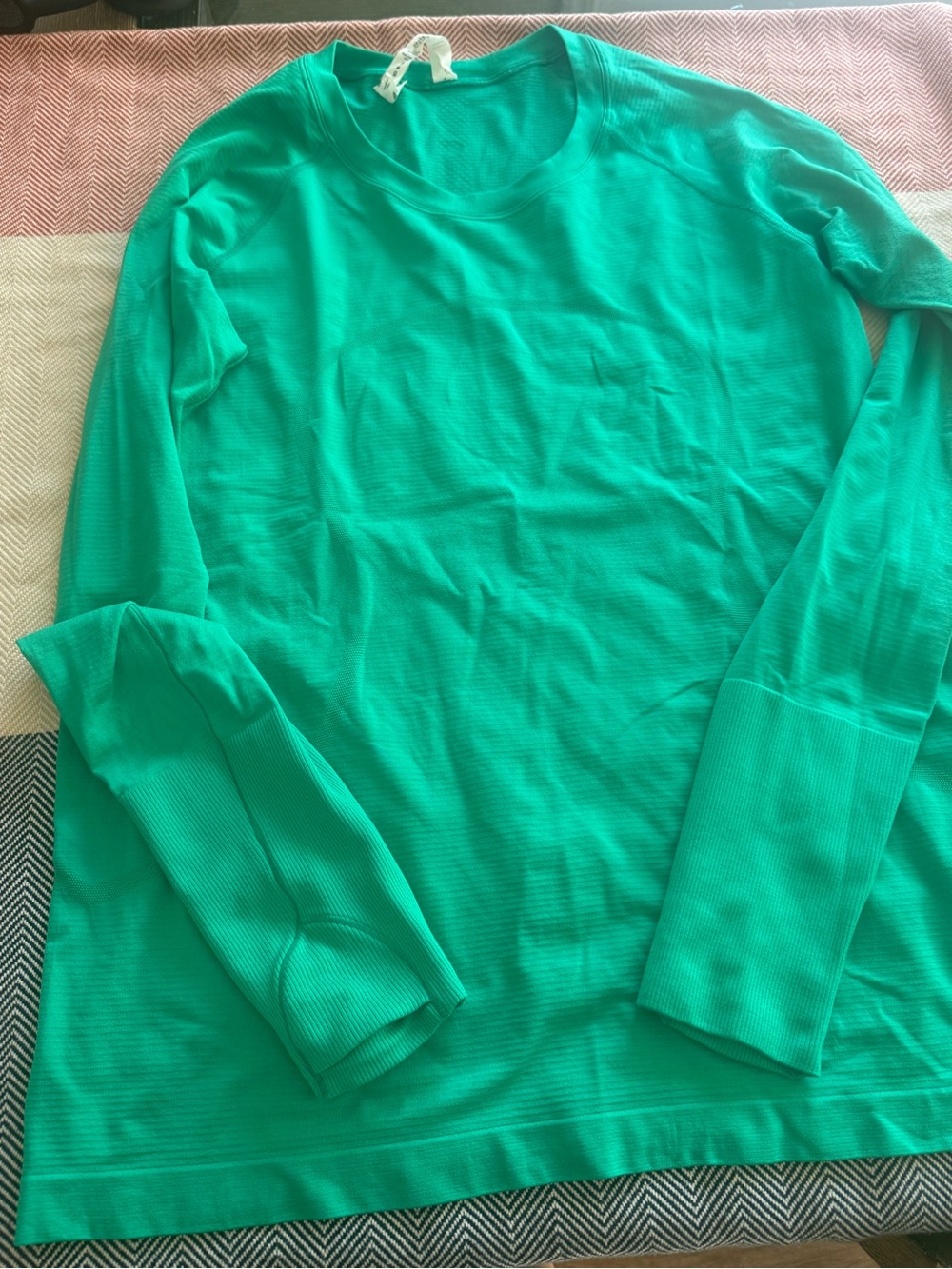 lululemon athletica swiftly Bright Emerald Crew Neck Top